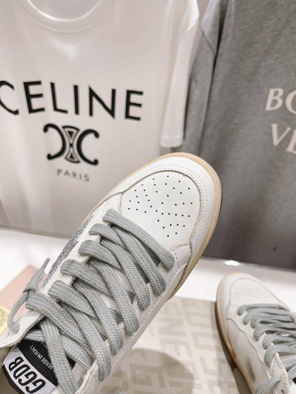 Кеды женские Golden Goose Premium A138479 белые фото 4 Кеды женские Golden Goose Premium A138479 белые - фото 4