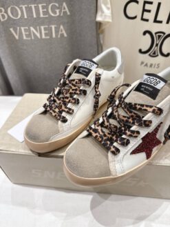 Кеды женские Golden Goose Premium A138531 белые