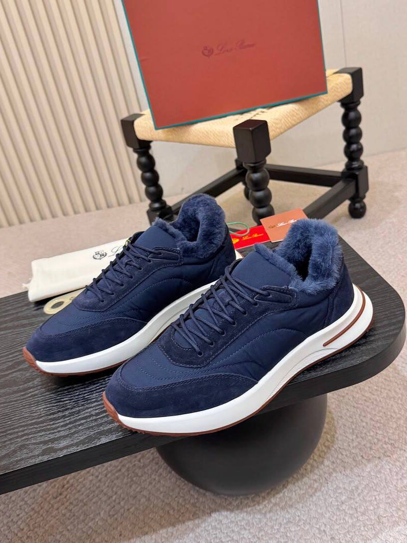 Мужские кроссовки Лоро Пиано Weekend Walk Evo Wind Suede-Trimmed Shell Fur Premium Blue фото 1 Мужские кроссовки Лоро Пиано Weekend Walk Evo Wind Suede-Trimmed Shell Fur Premium Blue - фото 1