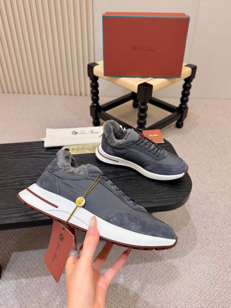 Мужские кроссовки Лоро Пиано Weekend Walk Evo Wind Suede-Trimmed Shell Fur Premium Grey фото 3 Мужские кроссовки Лоро Пиано Weekend Walk Evo Wind Suede-Trimmed Shell Fur Premium Grey - фото 3