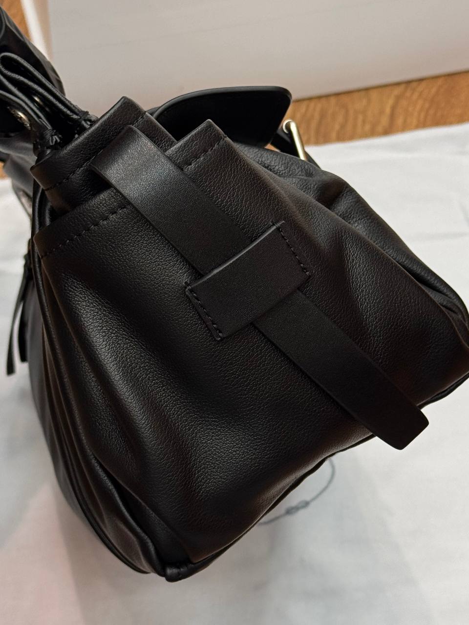 Сумка Prada Route Bag 30/20 см чёрная фото 6 Сумка Prada Route Bag 30/20 см чёрная - фото 6