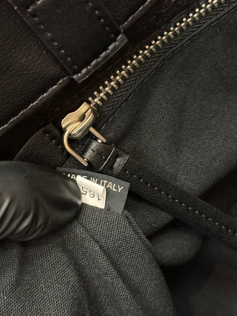 Сумка Prada Route Bag 30/20 см чёрная фото 8 Сумка Prada Route Bag 30/20 см чёрная - фото 8